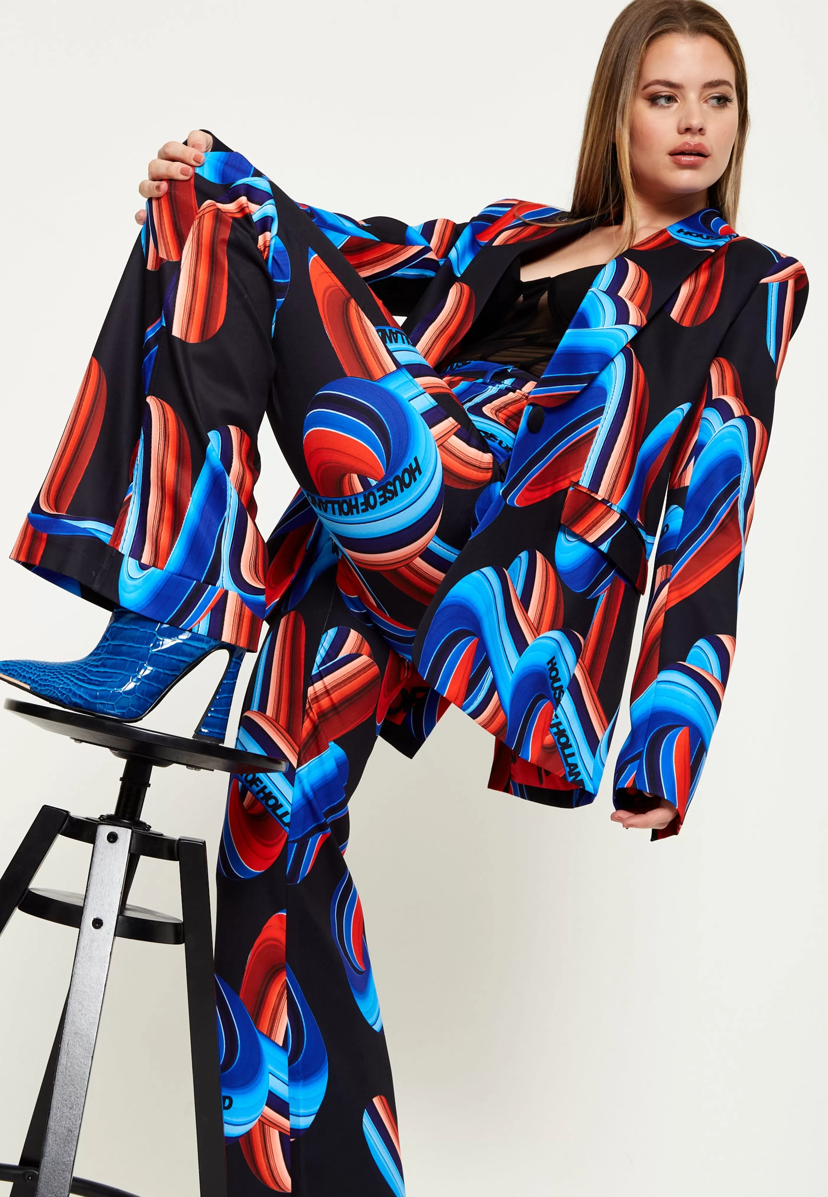 Cheap Abstract Print Blazer In Black, Red And Blue Suits